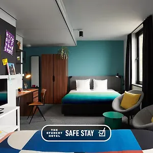 4* ホテル ザ スチューデント